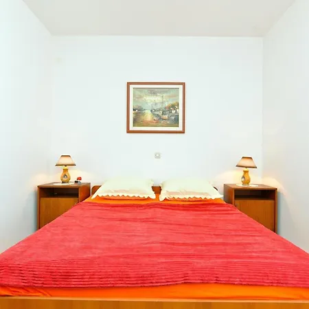 Apartment Fuer 2 Personen Ca 24 Qm In Banjole, Istrien Istrische Riviera